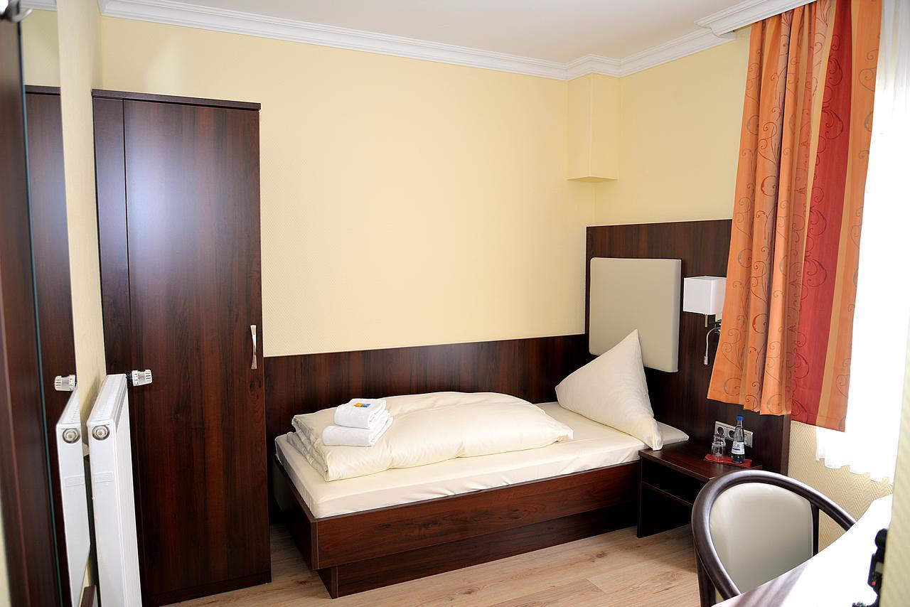 Hotel Neugrabener Hof Гамбург Экстерьер фото